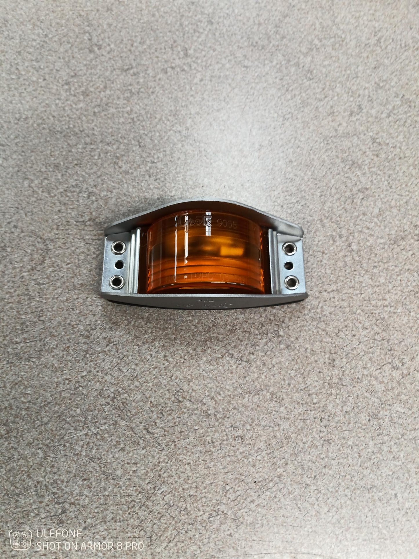 46151 amber clearance light